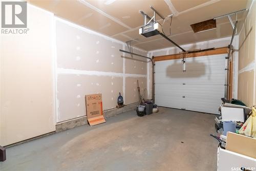 70 103 Banyan Crescent, Saskatoon, SK - Indoor Photo Showing Garage
