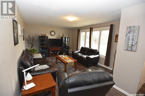 120 5Th Street E, Nipawin, SK - Indoor Photo Showing Living Room