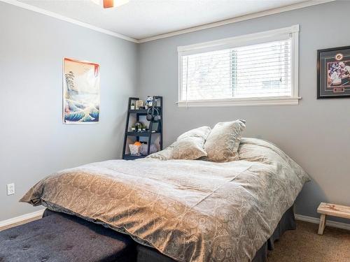 10692 Teresa Road, Lake Country, BC - Indoor Photo Showing Bedroom