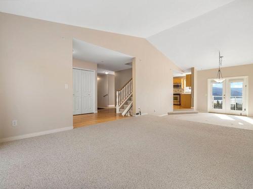 6267 Thompson Drive, Peachland, BC - Indoor Photo Showing Other Room