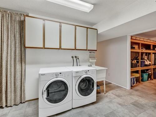 122-1765 Leckie Road, Kelowna, BC - Indoor Photo Showing Laundry Room