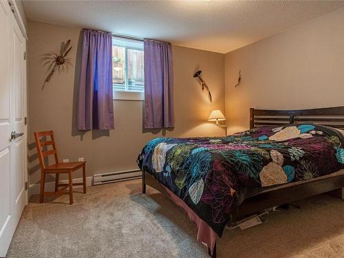 2415 Pleasant Valley Road, Armstrong, BC - Indoor Photo Showing Bedroom