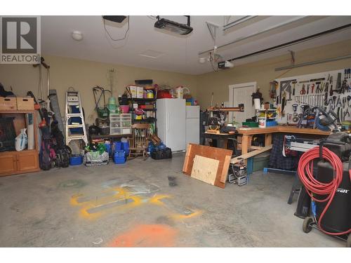 2912 Chase Falkland Road, Falkland, BC - Indoor Photo Showing Garage