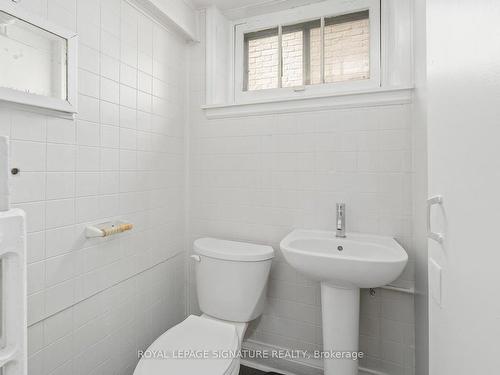 316 Cosburn Ave, Toronto, ON - Indoor Photo Showing Bathroom