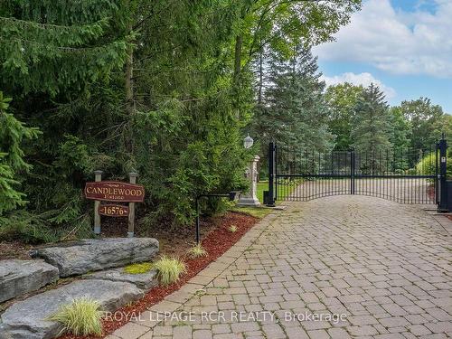 16576 Mount Pleasant Rd, Caledon, ON - Outdoor