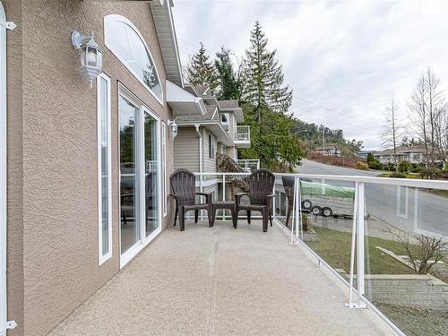 456 Thetis Dr, Ladysmith, BC - Outdoor With Exterior