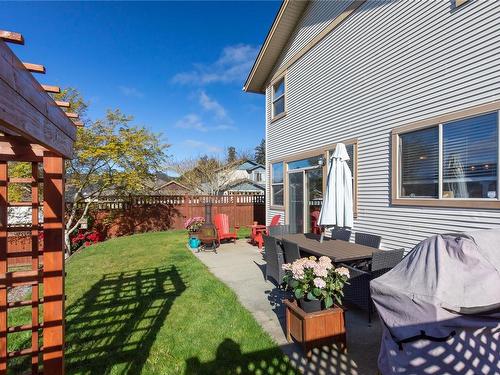 6249 Garside Rd, Nanaimo, BC - Outdoor