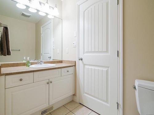 12-3101 Herons Way, Duncan, BC - Indoor Photo Showing Bathroom