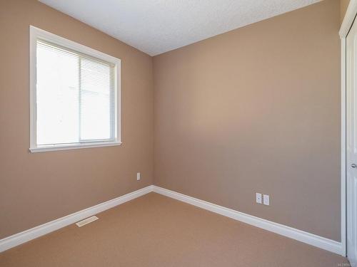 12-3101 Herons Way, Duncan, BC - Indoor Photo Showing Other Room