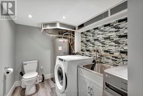 565 Second Rd E, Hamilton, ON - Indoor Photo Showing Laundry Room