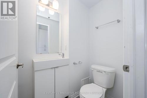 440 - 1900 Simcoe Street N, Oshawa, ON - Indoor Photo Showing Bathroom