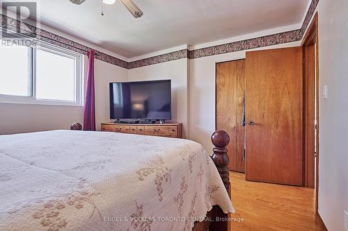 508 Lowell Avenue, Oshawa, ON - Indoor Photo Showing Bedroom