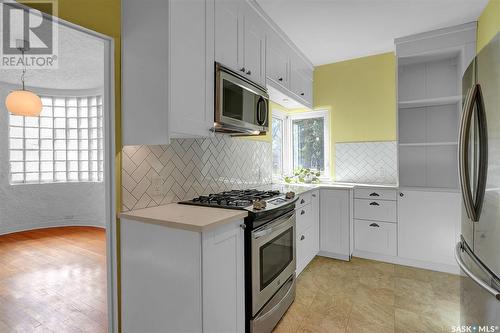 3280 Rae Street, Regina, SK - Indoor Photo Showing Kitchen With Stainless Steel Kitchen With Upgraded Kitchen
