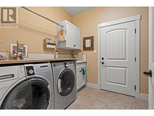 600 Nighthawk Avenue, Vernon, BC - Indoor Photo Showing Laundry Room