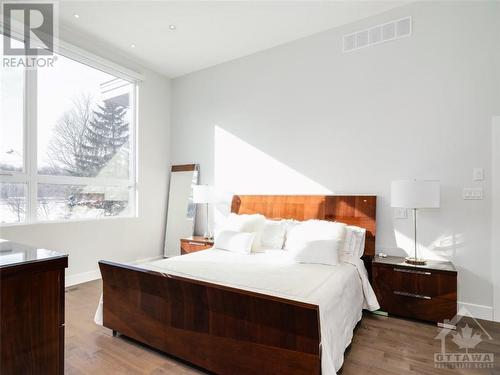 615 Island Park Crescent, Ottawa, ON - Indoor Photo Showing Bedroom