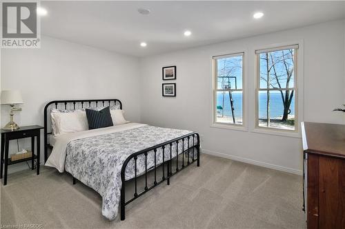 504751 Grey Rd 1, Georgian Bluffs, ON - Indoor Photo Showing Bedroom