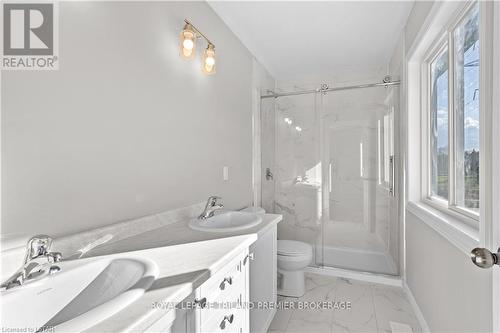 2665 Bobolink Lane, London, ON - Indoor Photo Showing Bathroom