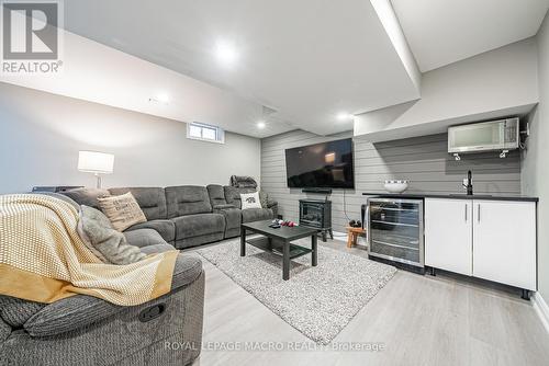 4870 Allan Court, Lincoln, ON - Indoor