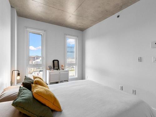 Master bedroom - 509-2160 Rue Laforce, Montréal (Ville-Marie), QC - Indoor Photo Showing Bedroom