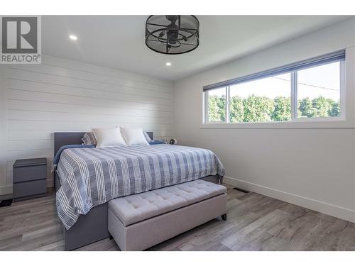 932 Mccartney Road, West Kelowna, BC - Indoor Photo Showing Bedroom