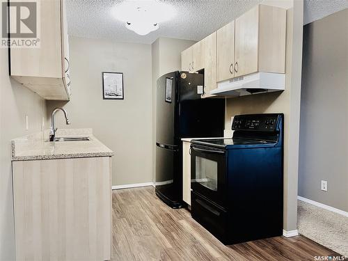 306 311 Tait Crescent, Saskatoon, SK - Indoor Photo Showing Kitchen