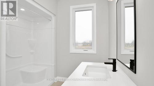 144 Shirley Street, Thames Centre (Thorndale), ON - Indoor Photo Showing Bathroom