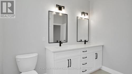 144 Shirley Street, Thames Centre (Thorndale), ON - Indoor Photo Showing Bathroom