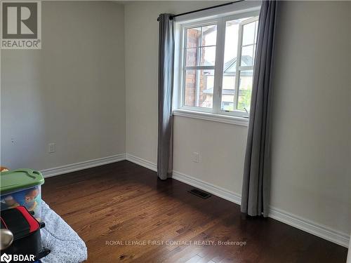 1277 Bardeau St S, Innisfil, ON - Indoor Photo Showing Other Room