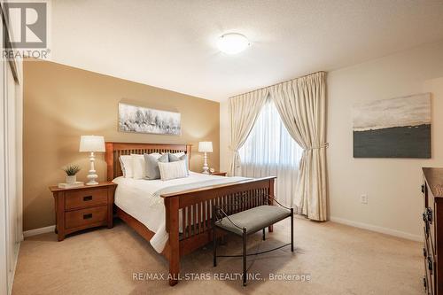 87 Jamesway Cres, Whitchurch-Stouffville, ON - Indoor Photo Showing Bedroom