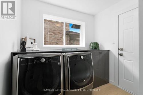 317 Cox Mill Rd, Barrie, ON - Indoor Photo Showing Laundry Room