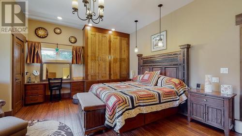 1788 Willowbrook Road, Oliver, BC - Indoor Photo Showing Bedroom