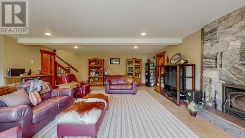 1788 Willowbrook Road, Oliver, BC - Indoor Photo Showing Living Room With Fireplace