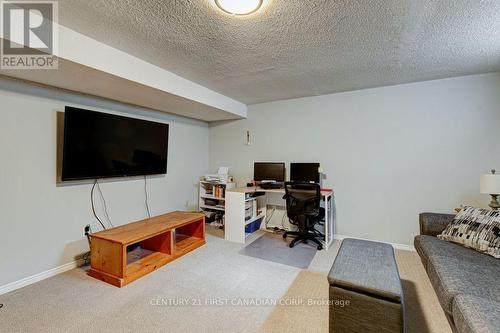 49 - 217 Martinet Avenue, London, ON - Indoor Photo Showing Office