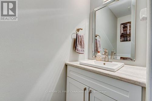 #49 -217 Martinet Ave, London, ON - Indoor Photo Showing Bathroom