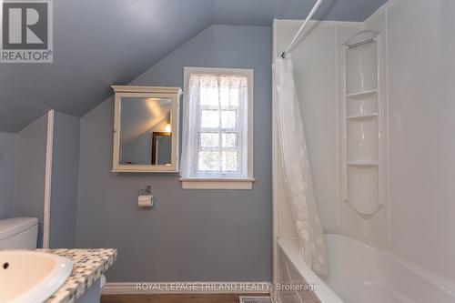 113 Balaclava Street, St. Thomas, ON - Indoor Photo Showing Bathroom