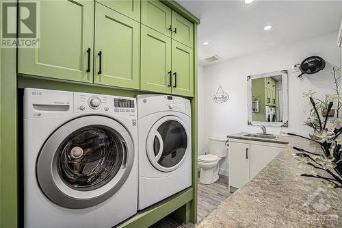 15 Lapointe Boulevard, Embrun, ON - Indoor Photo Showing Laundry Room