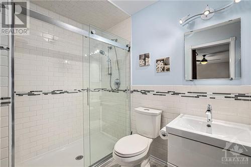 15 Lapointe Boulevard, Embrun, ON - Indoor Photo Showing Bathroom
