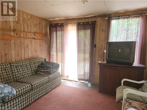 45 Baywatch Drive, Northern Bruce Peninsula, ON - Indoor Photo Showing Bedroom