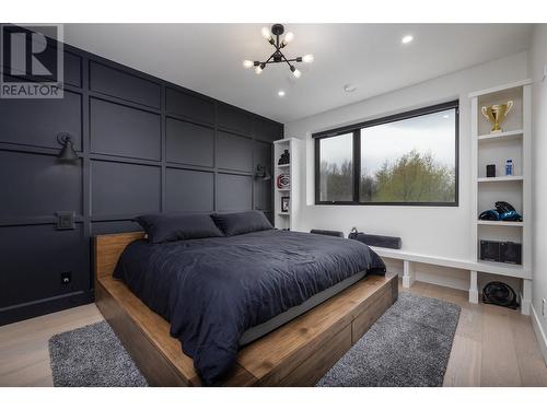 652 Trumpeter Road, Kelowna, BC - Indoor Photo Showing Bedroom