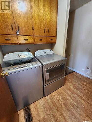 209 3Rd Avenue E, Lampman, SK - Indoor Photo Showing Laundry Room