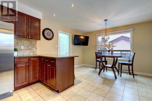 2 Colleen Cres, Caledon, ON - Indoor Photo Showing Other Room
