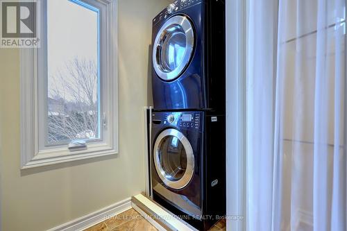 2 Colleen Cres, Caledon, ON - Indoor Photo Showing Laundry Room