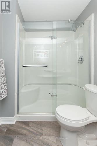 1584 Moe Norman Pl, London, ON - Indoor Photo Showing Bathroom