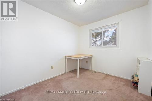 18 - 75 Ventura Drive, St. Catharines, ON - Indoor Photo Showing Other Room