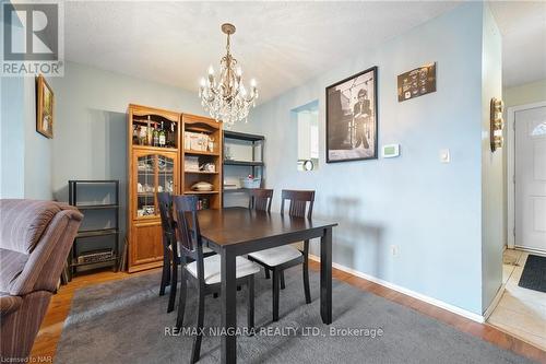 #18 -75 Ventura Dr, St. Catharines, ON - Indoor Photo Showing Dining Room