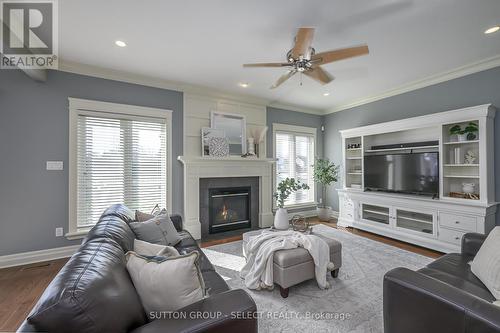 21 Greyrock Cres, London, ON - Indoor Photo Showing Living Room With Fireplace