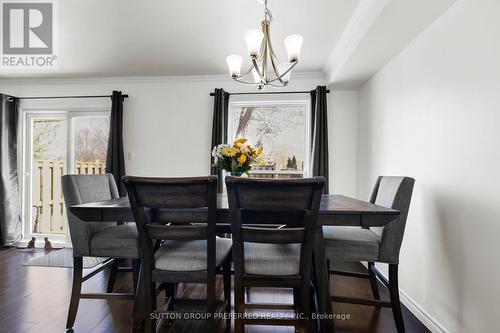 225 Deveron Cres, London, ON - Indoor Photo Showing Dining Room