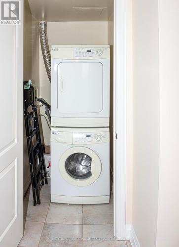 #210 -30 North Park Rd, Vaughan, ON - Indoor Photo Showing Laundry Room