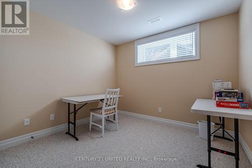 5 - 14 Charlton Court, Smith-Ennismore-Lakefield, ON - Indoor Photo Showing Other Room