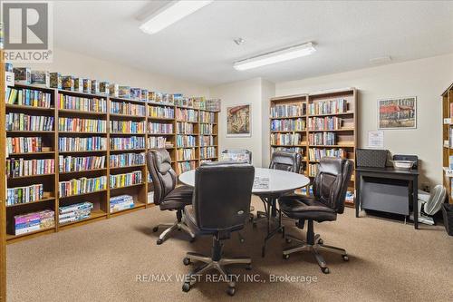 #908 -5070 Pinedale Ave, Burlington, ON - Indoor Photo Showing Office
